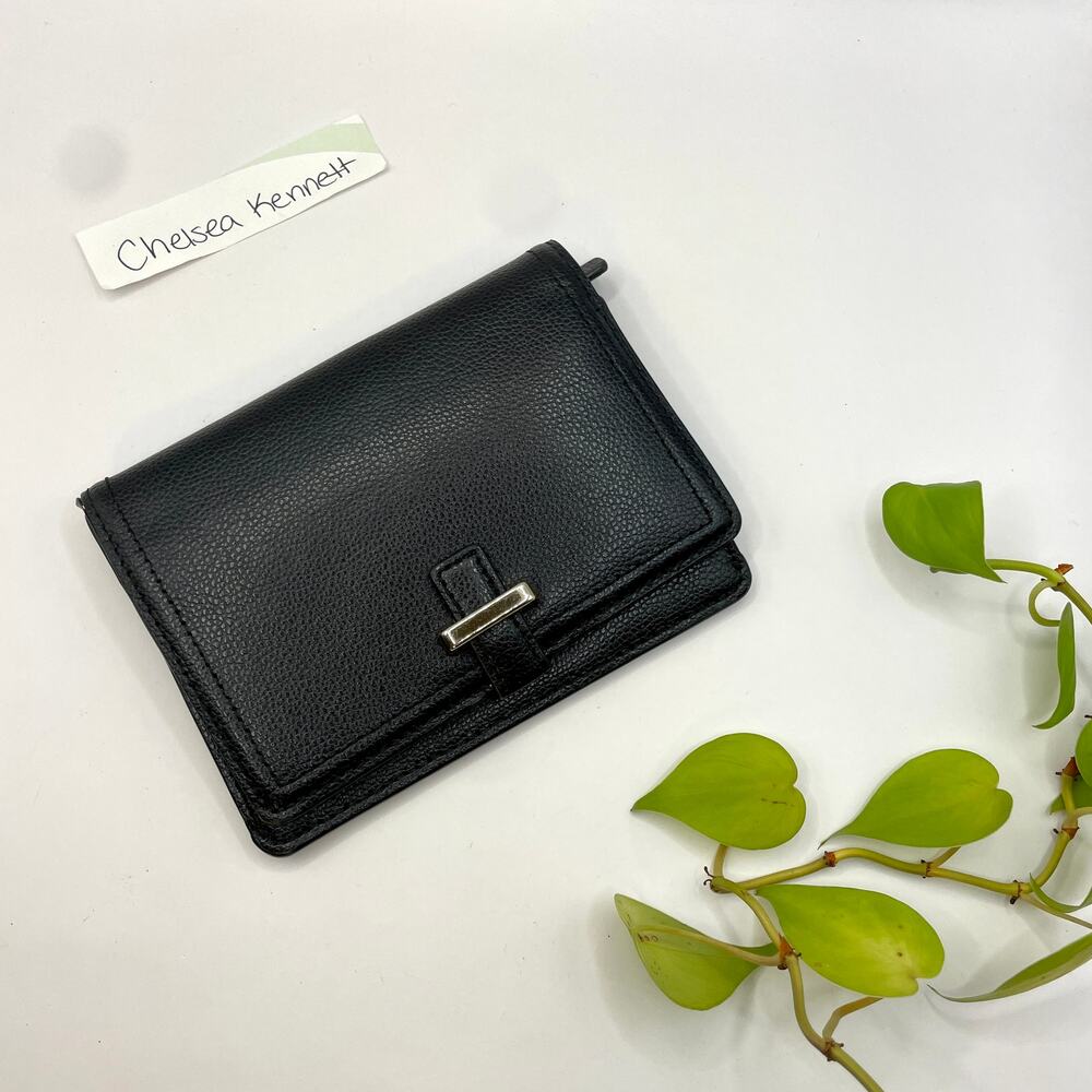 Kate Spade Black Leather Bifold Wallet - Picture 2 of 10